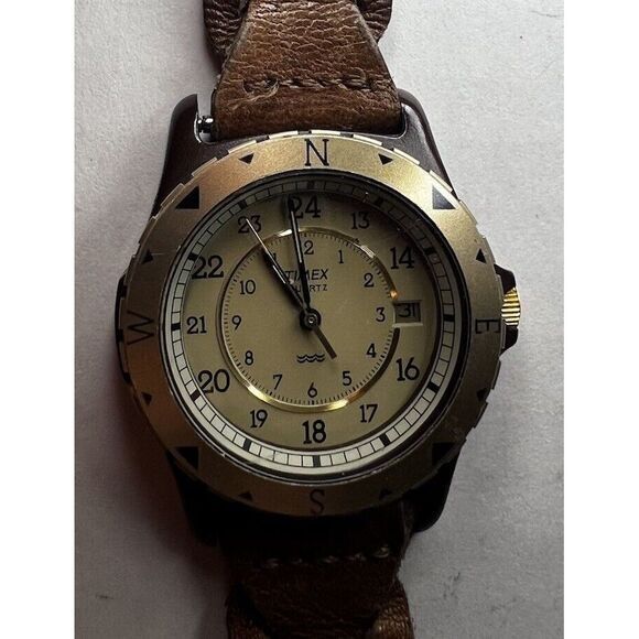 Vintage timex safari TIMEX 395 LA CELL ‎ #YN8810